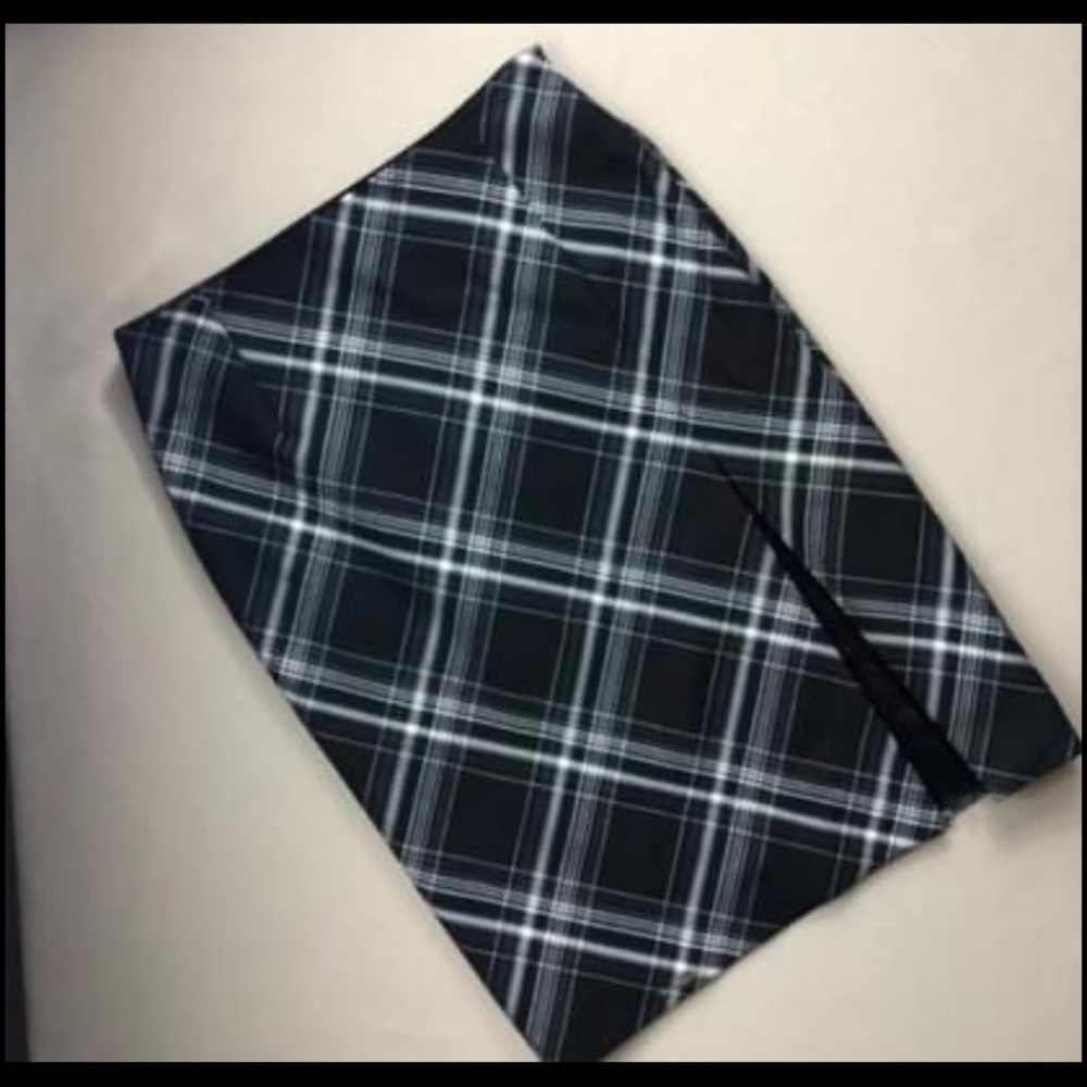 White House Black Market Skirt